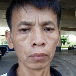 我们的回首裙子的照片