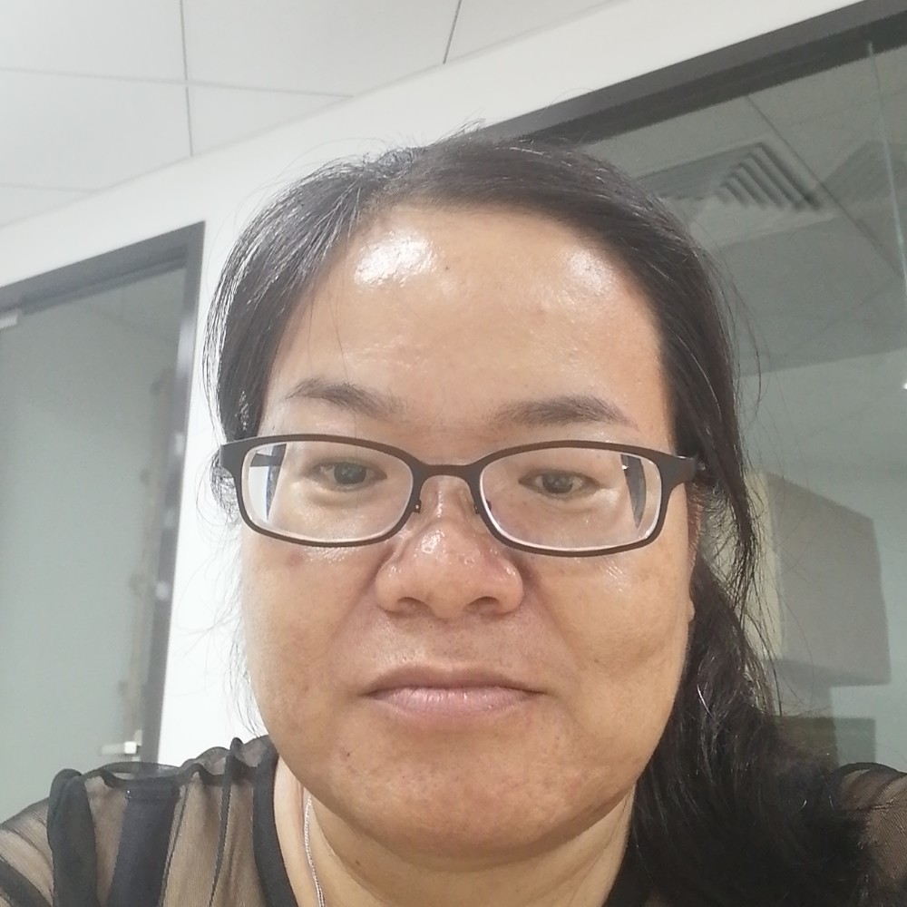 甜美浅吻柚子的照片