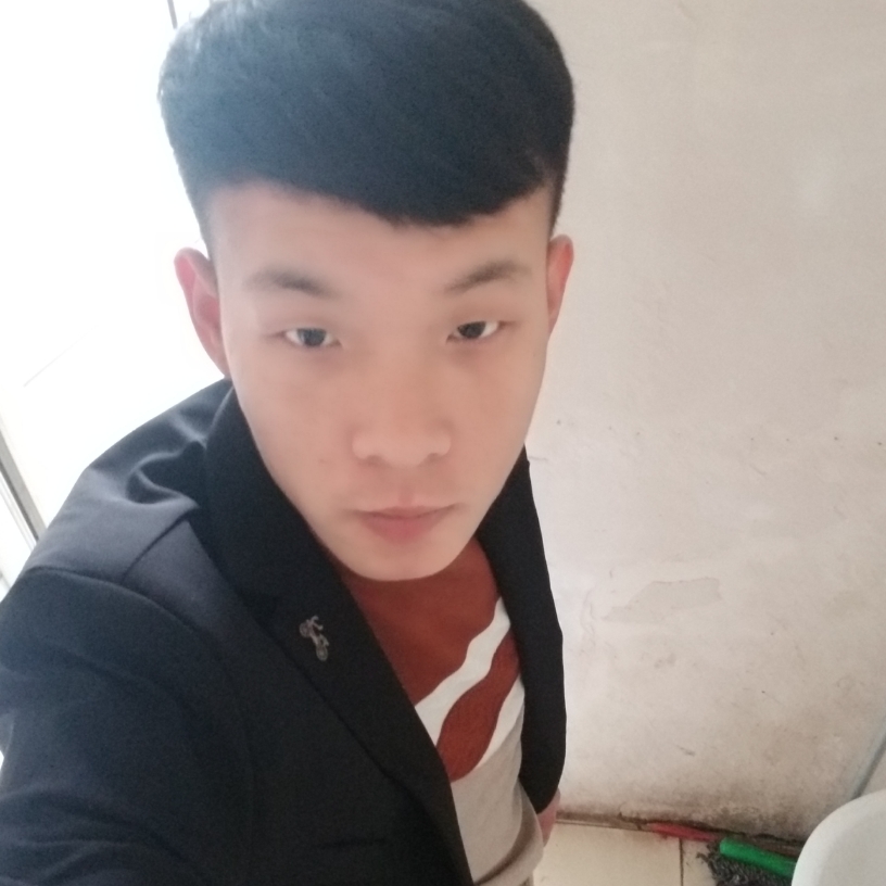 M,东的照片