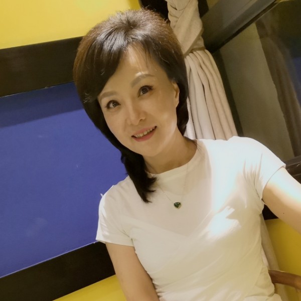 颜色的晴空的照片