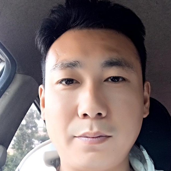 冬日深拥淡淡的照片