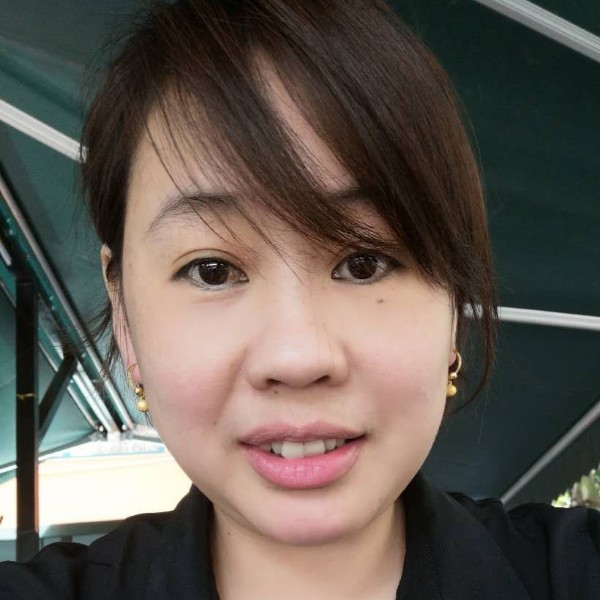 干净篮球的照片