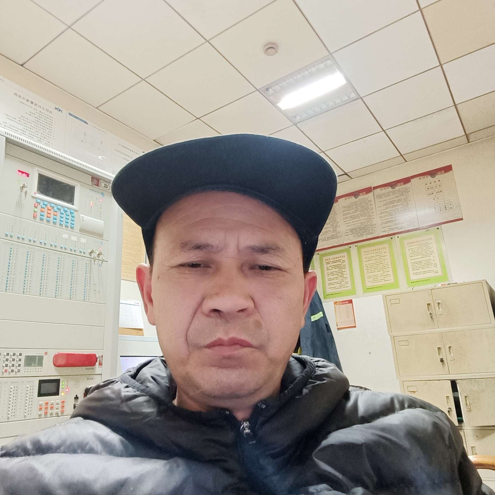 皮带吃醋魔幻的照片