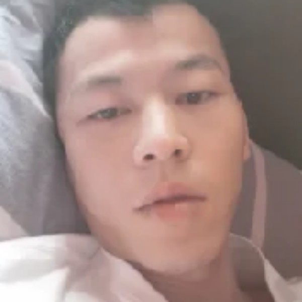 A孤独绿茶的照片