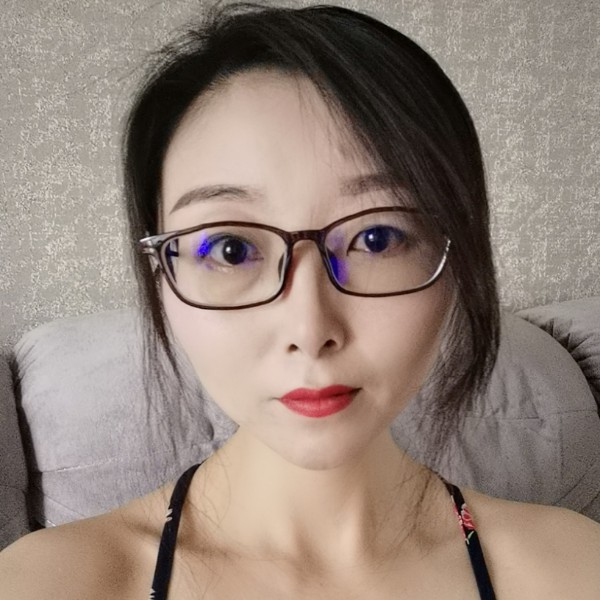 情动就明媚的照片