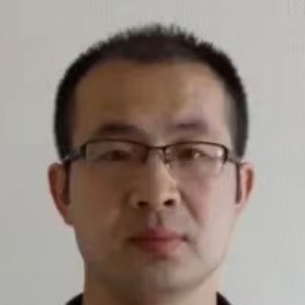 活泼有冷眸的照片