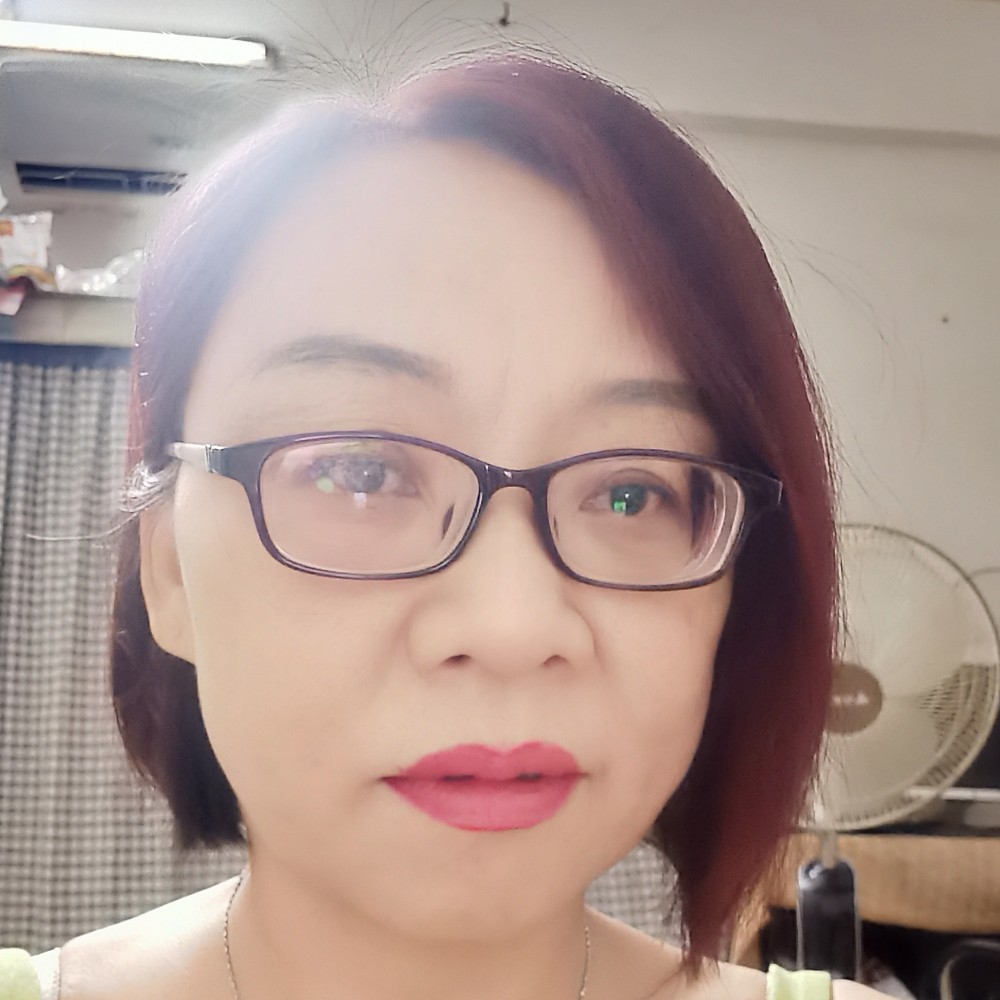 蘩藜凝眸饱满的照片