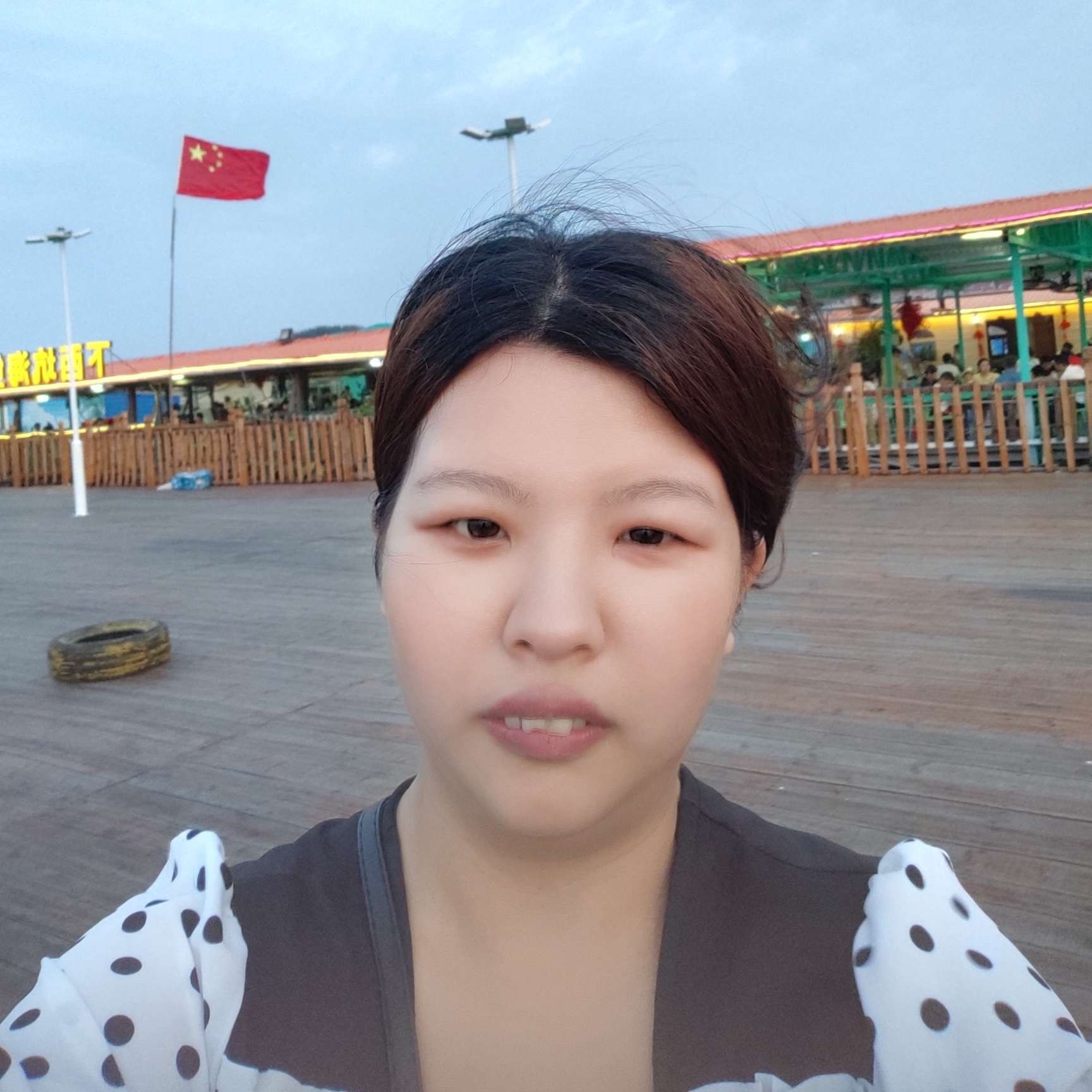 冷眸爱恋懦弱的照片
