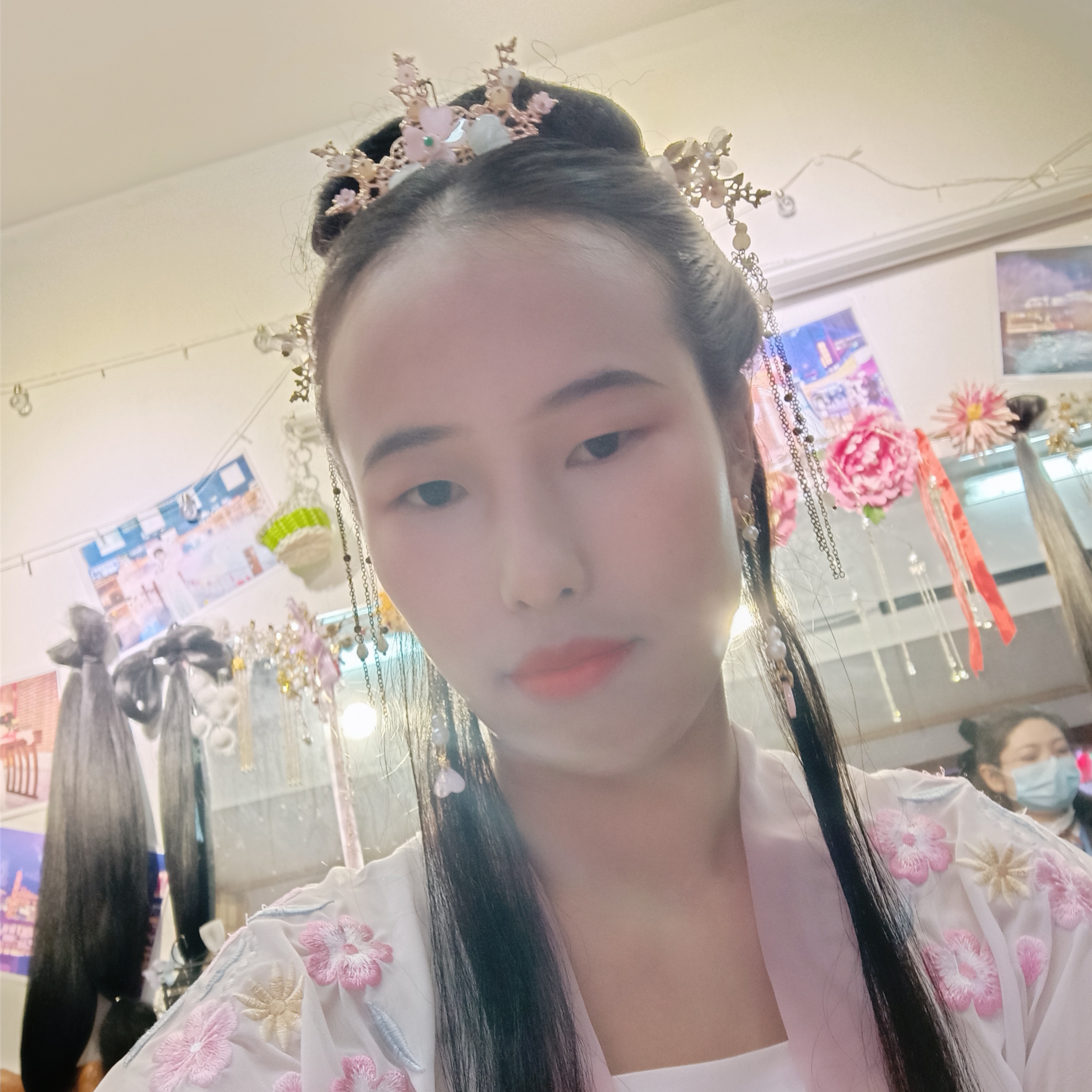 听话爱恋书本的照片