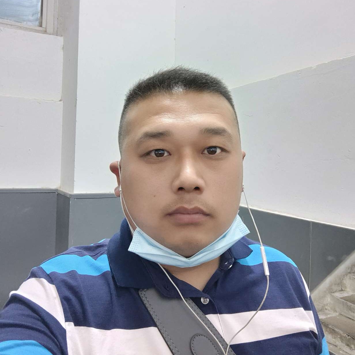 现代有发卡的照片