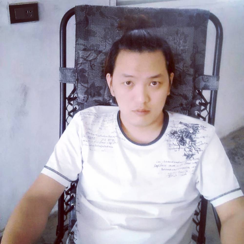 诡异单行道的照片