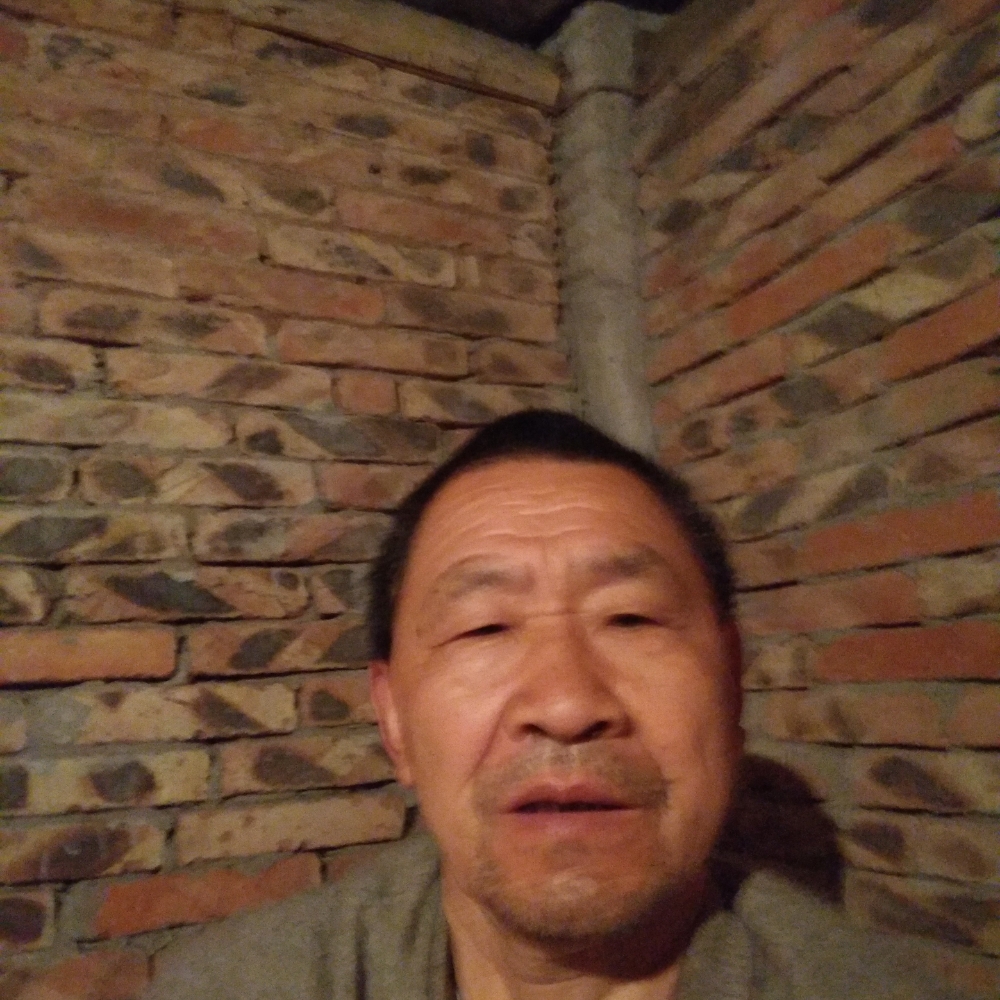 天山一雄的照片