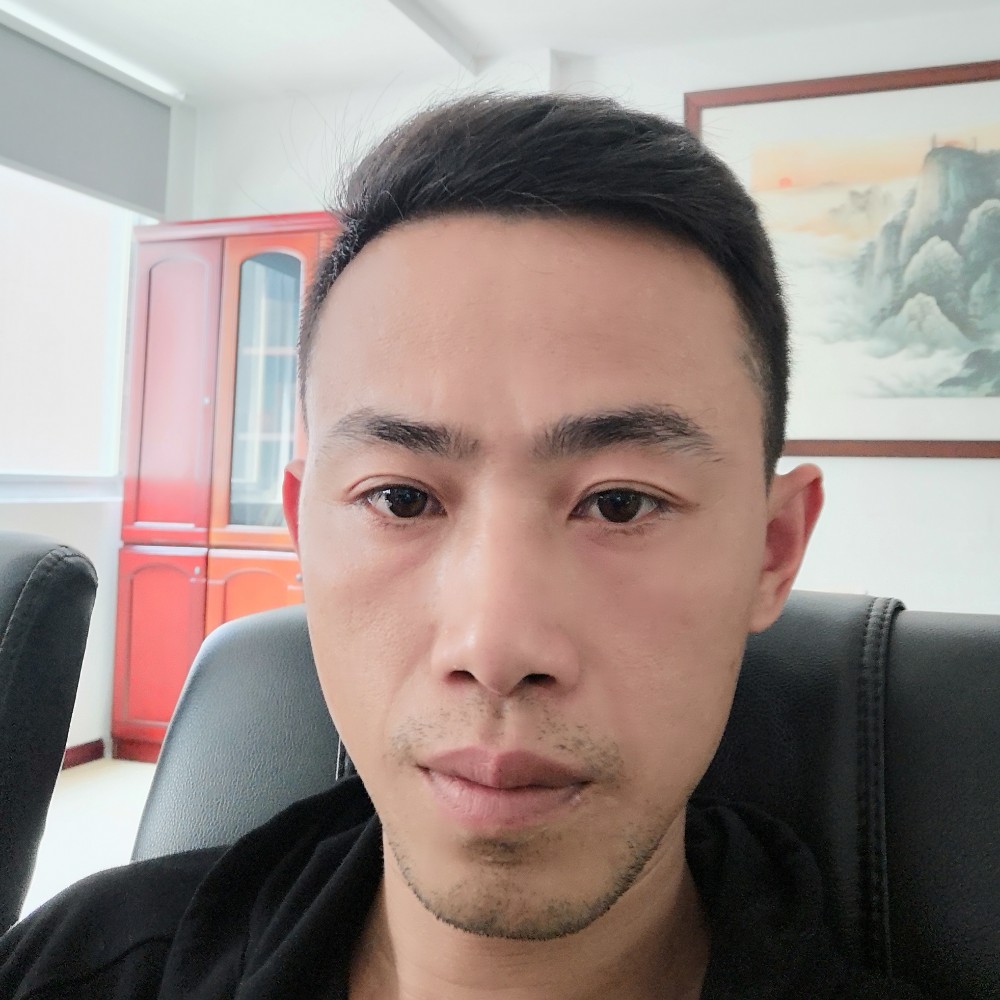 情动欢呼的照片