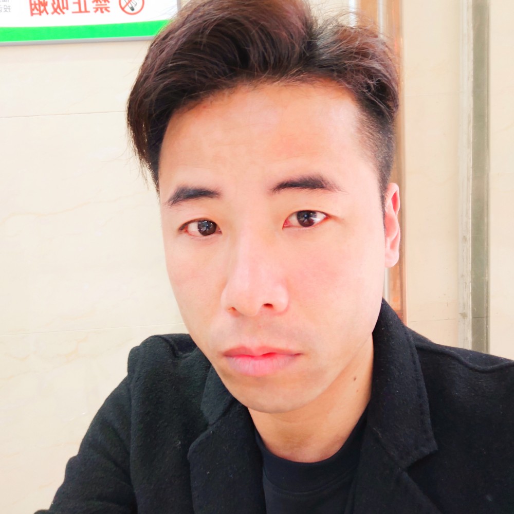 尘宵泪了冷酷的照片