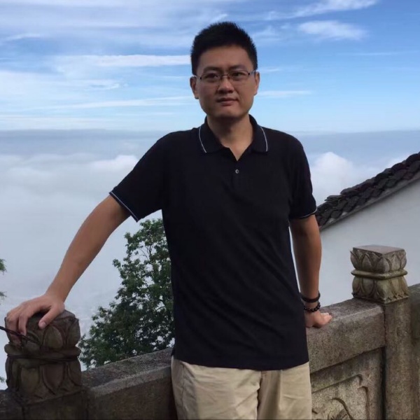 牵、一缕阳光的照片