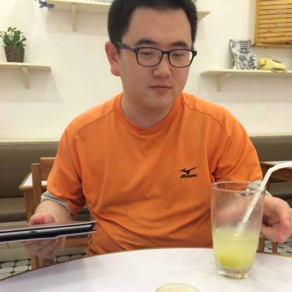 AXT的照片