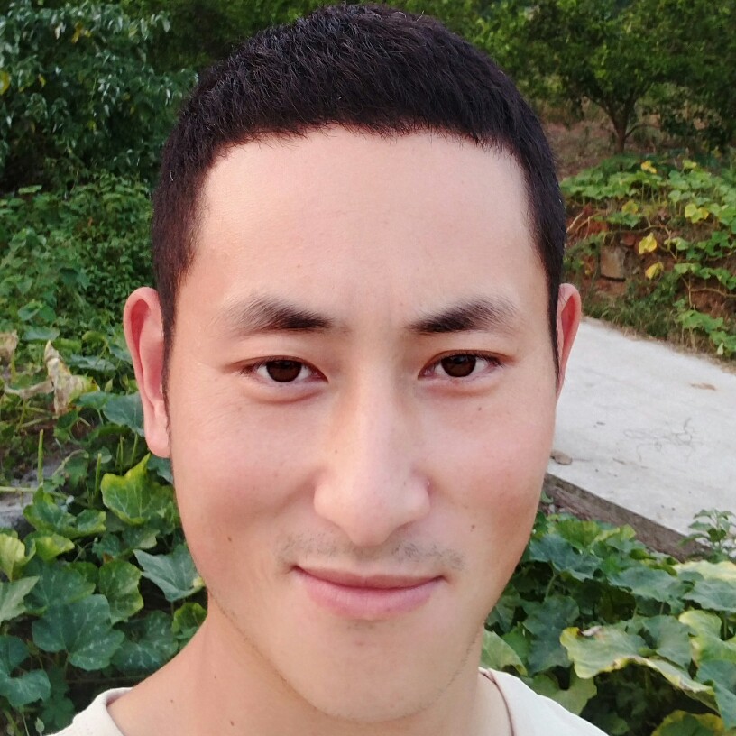 半生金戈半生花的照片