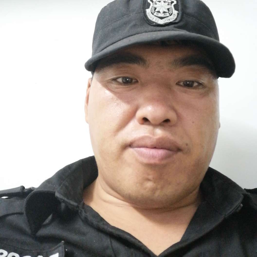 李浩哲的照片