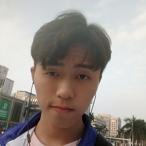 莫稳的照片