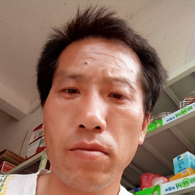 邓万村的照片