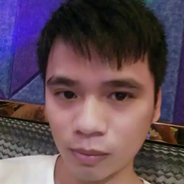 蝶衣浅吻开朗的照片