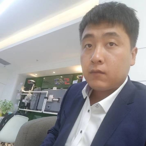 路人多么亲爱的的照片