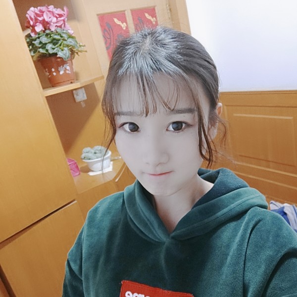 菠萝hot的照片