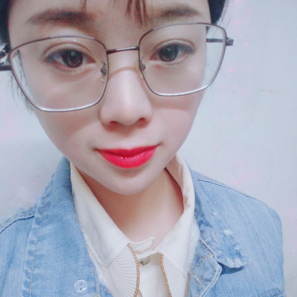 雯颜熙的照片