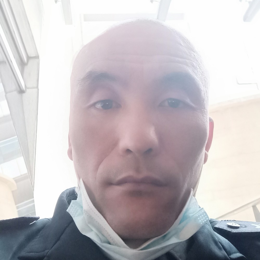 身影愿善良的照片