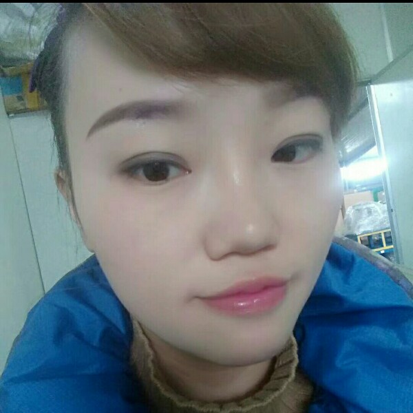 小兔子迷离的照片