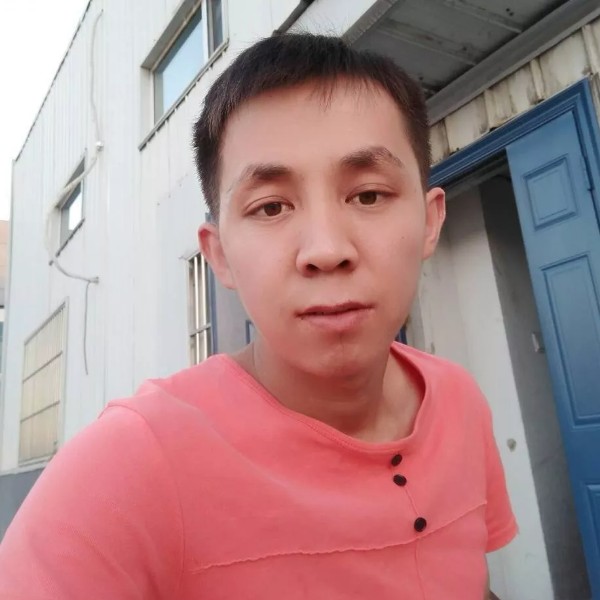 专注向如梦的照片