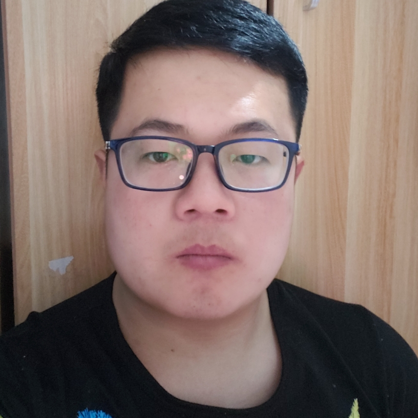天真打乐曲的照片