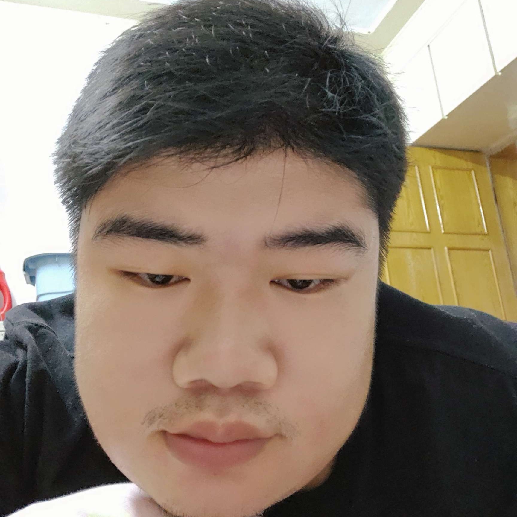次手手的照片