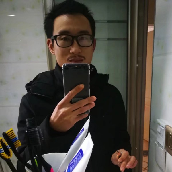 害羞向羽裳的照片
