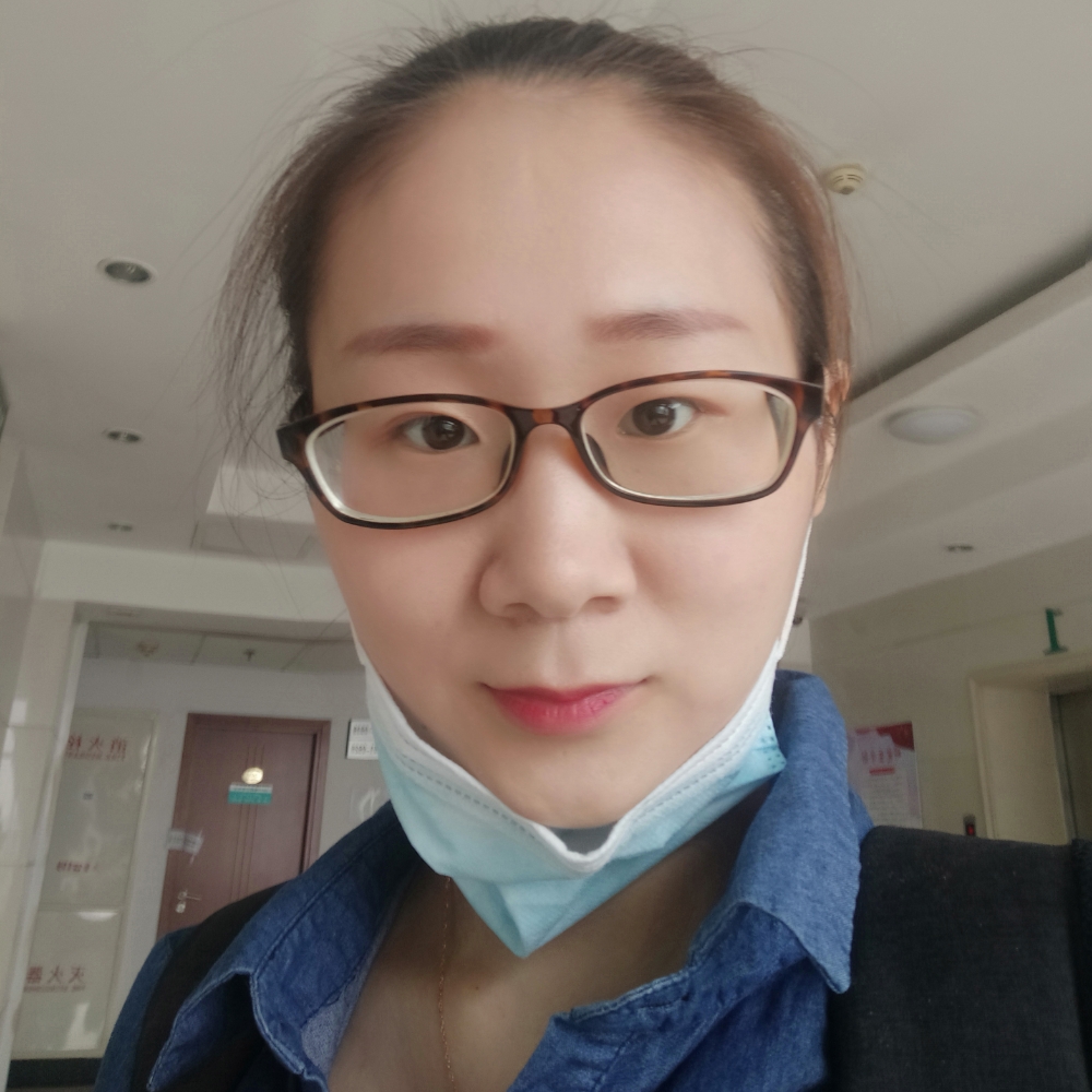小李医生的照片