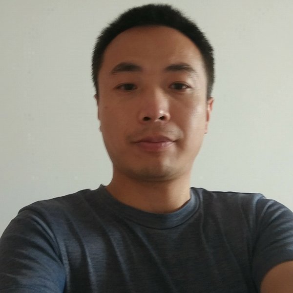 樟树小黑的照片