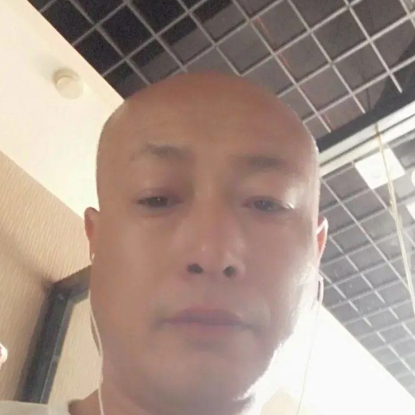 隆福的照片