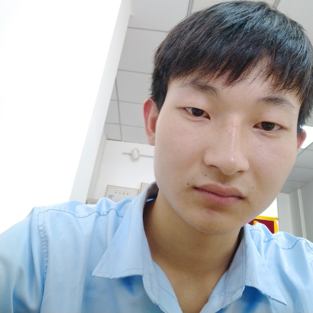 复杂蹁跹香烟的照片