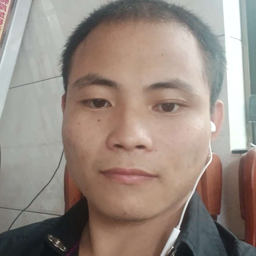 月之诚的照片