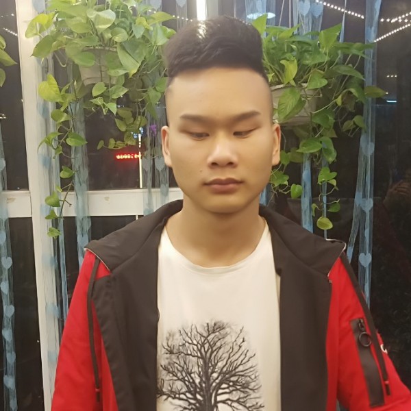 何照兵的照片