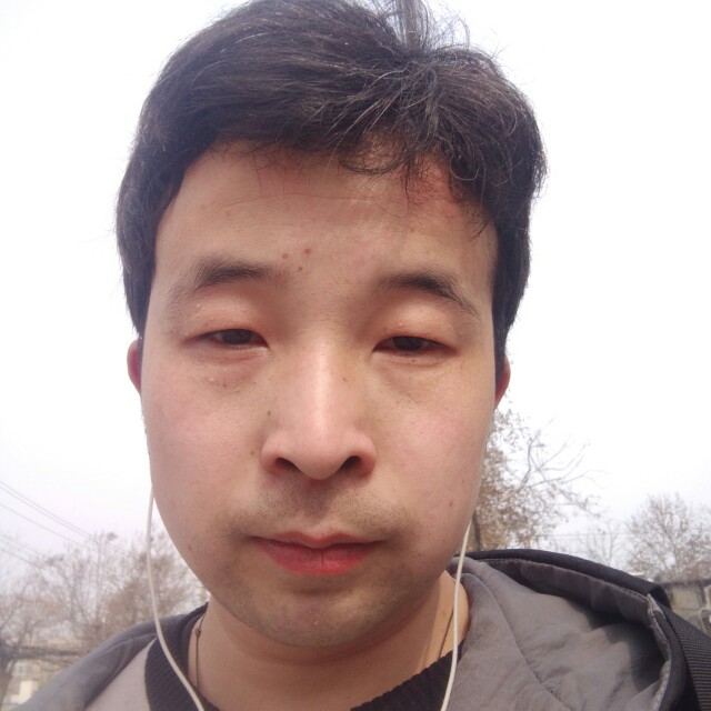 虚幻笑余音的照片