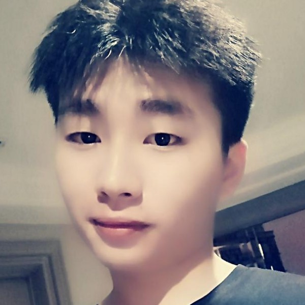 冷风深拥的照片
