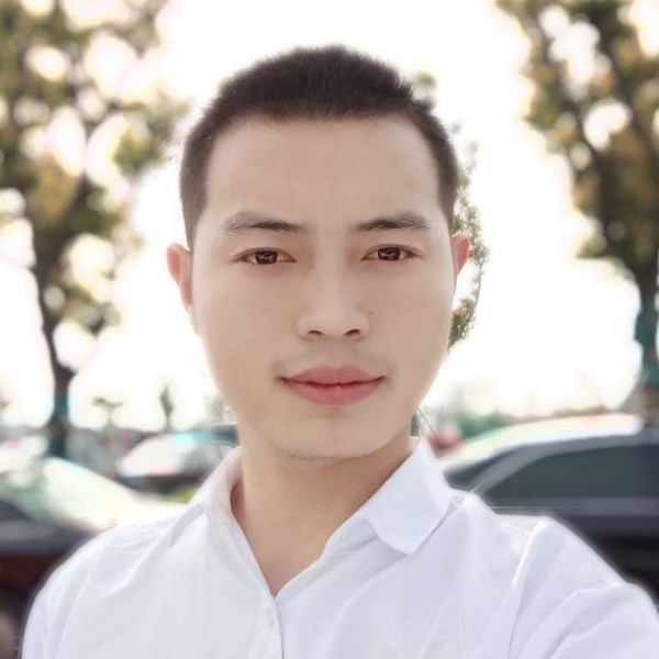 深夜外卖小哥的照片