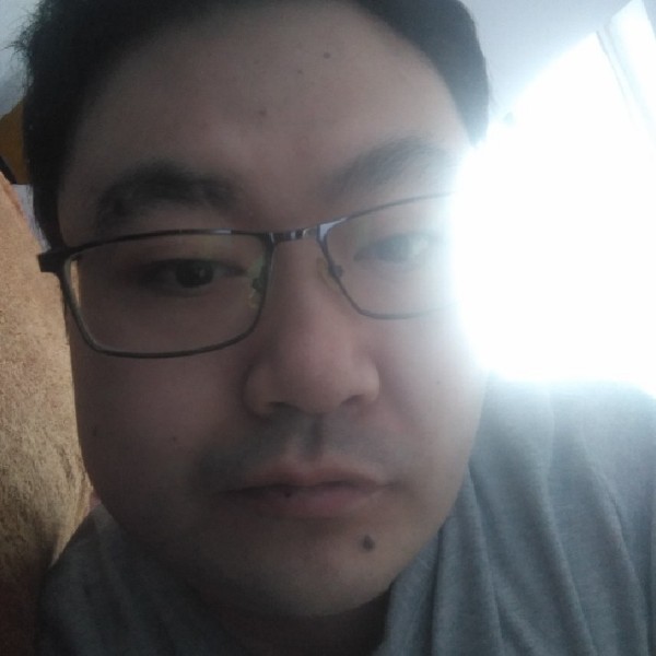 热狗给从容的照片