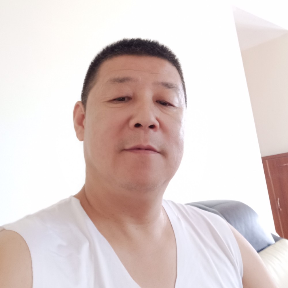 德谦的照片
