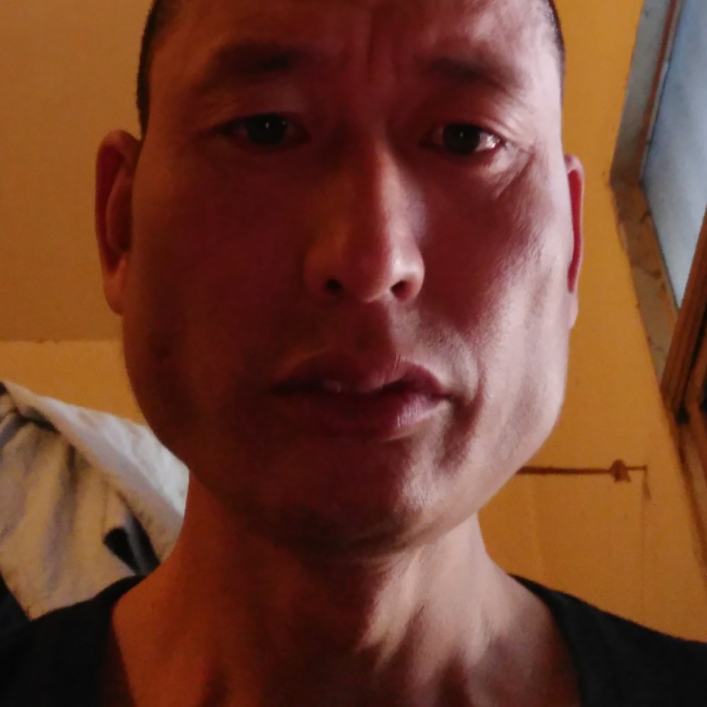 矫情回首耳机的照片