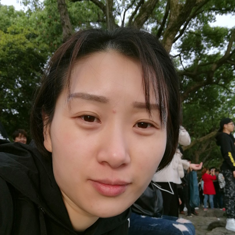 明娟的照片