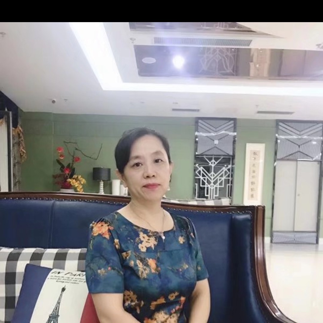 简单lucy的照片