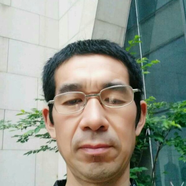 黑猫阔达的照片