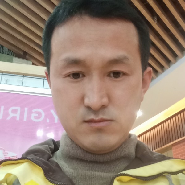 稳重用路灯的照片